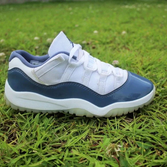 Air Jordan 11 Retro Low “Diffused Blue” PS 3Y FV5116-104 Pre-Owned Kids